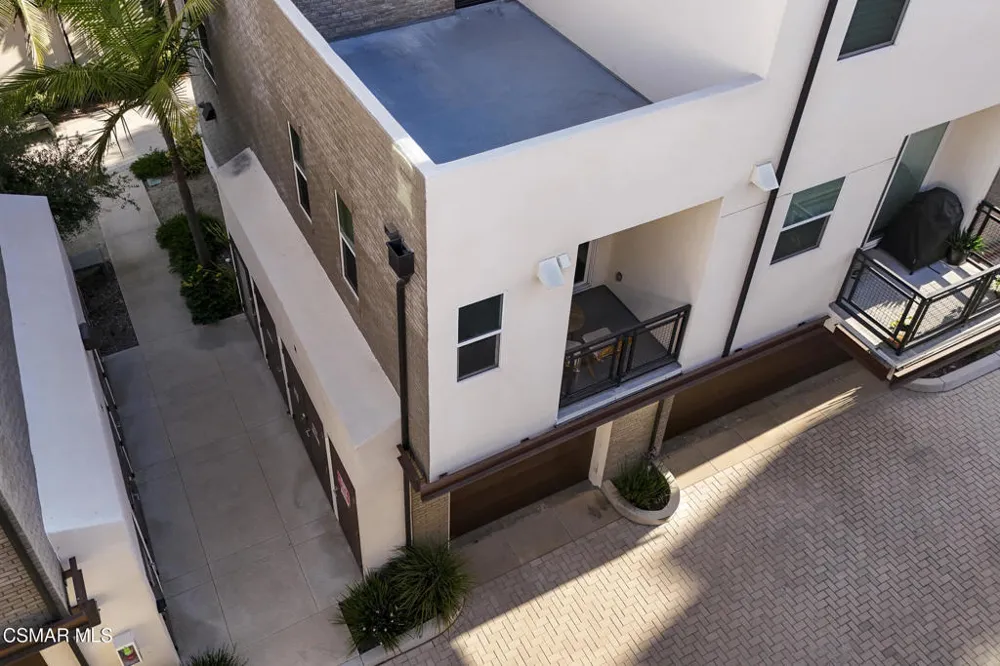 1290 E Thompson Boulevard #105 Ventura, CA 93001