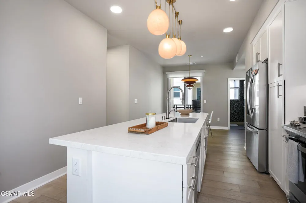 1290 E Thompson Boulevard #105 Ventura, CA 93001