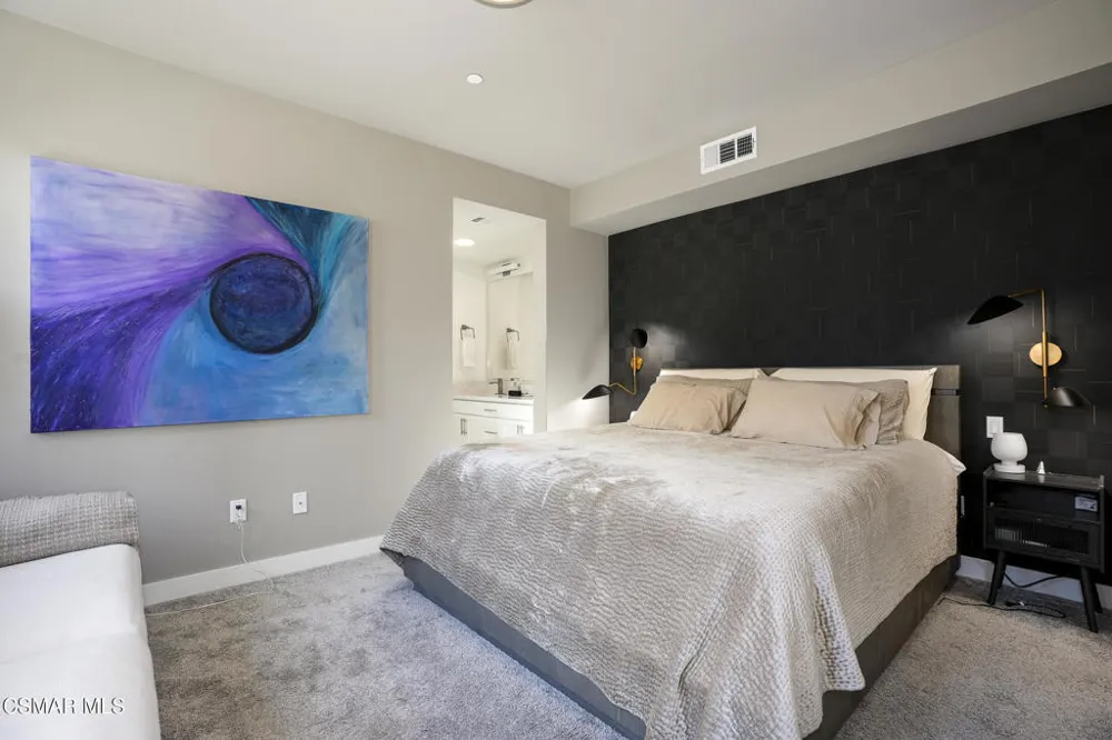 1290 E Thompson Boulevard #105 Ventura, CA 93001