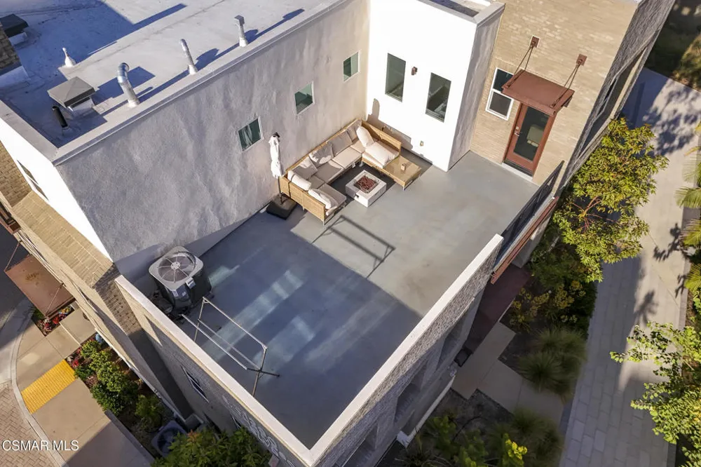 1290 E Thompson Boulevard #105 Ventura, CA 93001