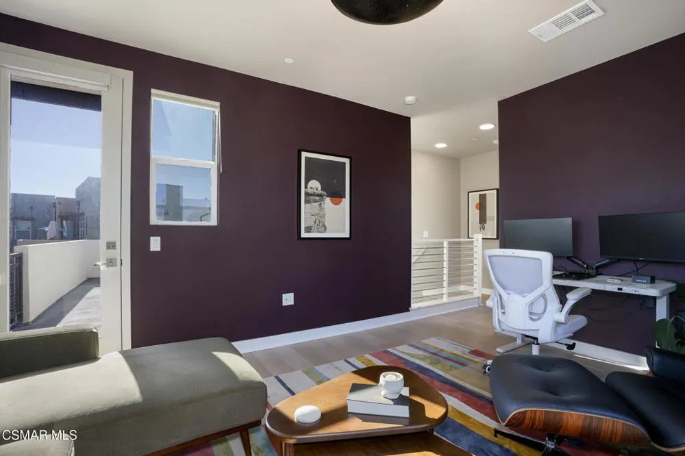1290 E Thompson Boulevard #105 Ventura, CA 93001