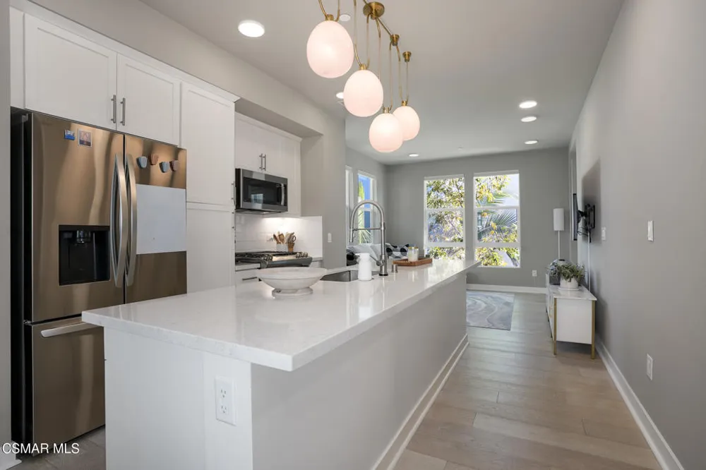 1290 E Thompson Boulevard #105 Ventura, CA 93001