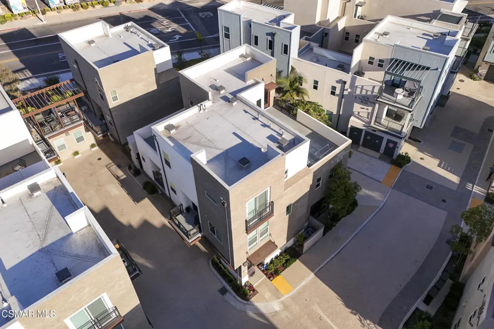 1290 E Thompson Boulevard #105 Ventura, CA 93001