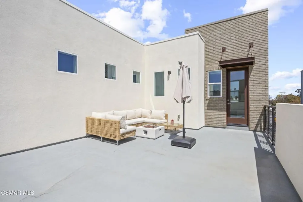 1290 E Thompson Boulevard #105 Ventura, CA 93001