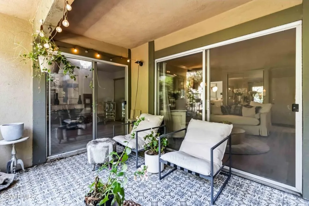 255 Sequoia Court #14 Thousand Oaks, CA 91360