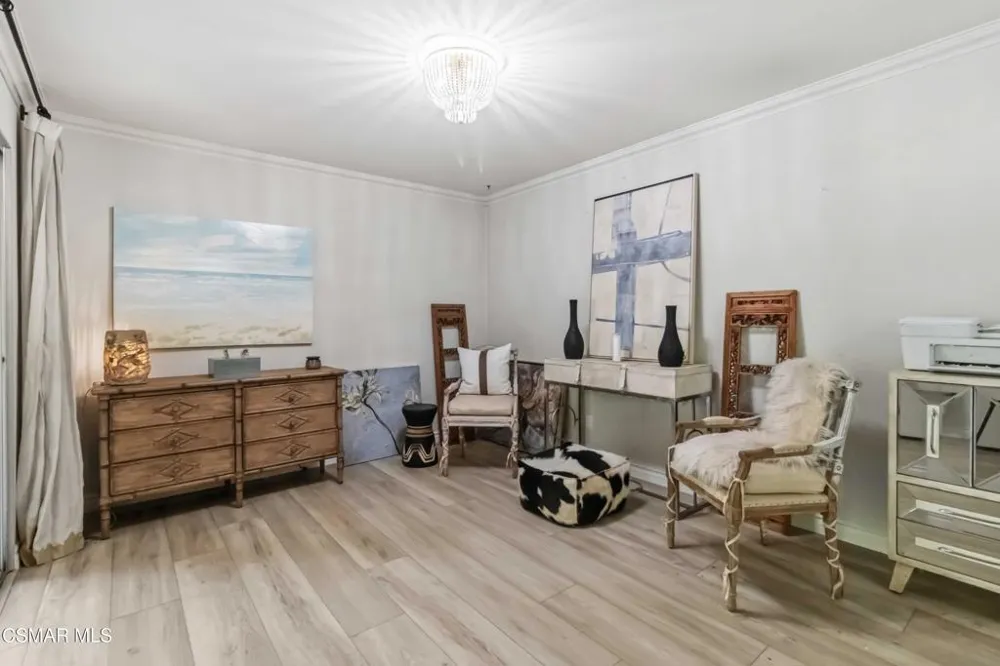 255 Sequoia Court #14 Thousand Oaks, CA 91360