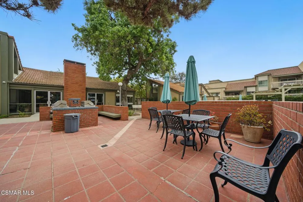 255 Sequoia Court #14 Thousand Oaks, CA 91360