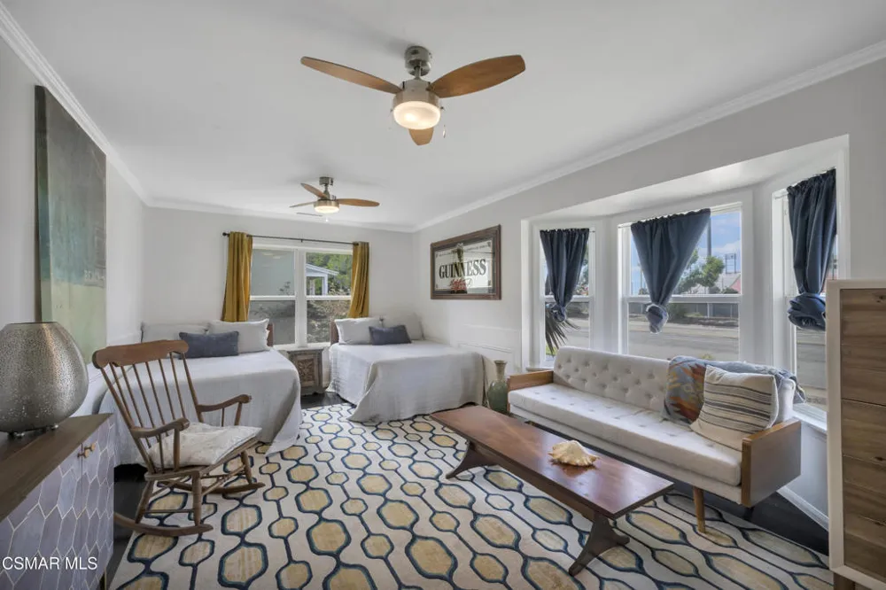 3870 Clark Avenue Long Beach, CA 90808