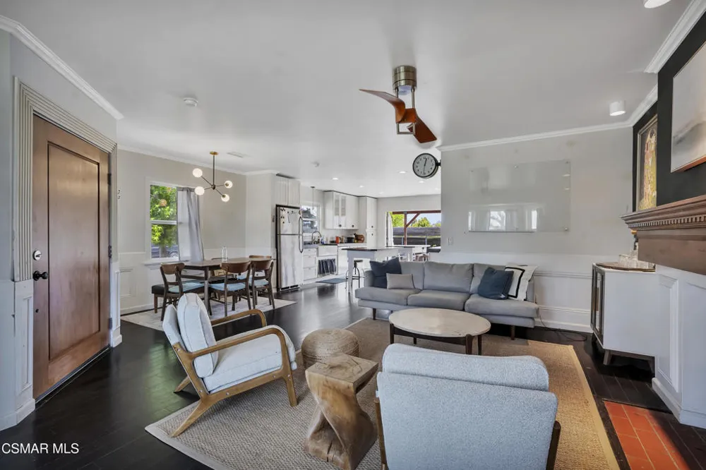 3870 Clark Avenue Long Beach, CA 90808