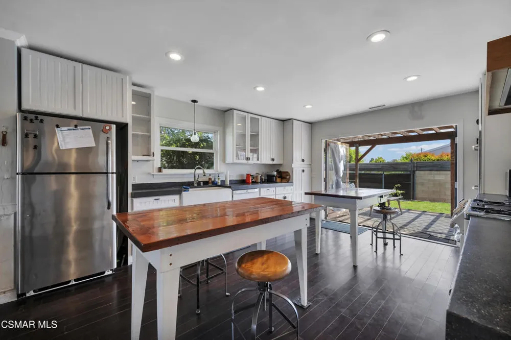 3870 Clark Avenue Long Beach, CA 90808