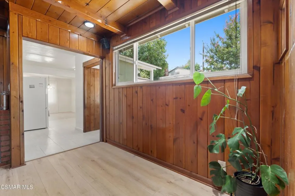 1130 Maple Street Burbank, CA 91505