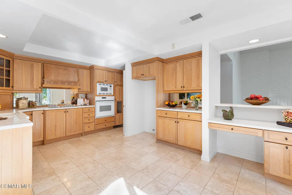3830 Mainsail Circle Westlake Village, CA 91361