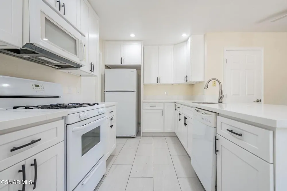 5213 Huntley Street #45 Simi Valley, CA 93063