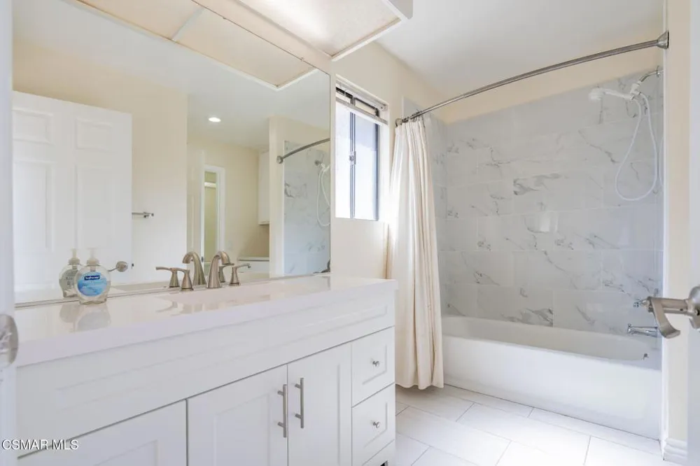 5213 Huntley Street #45 Simi Valley, CA 93063
