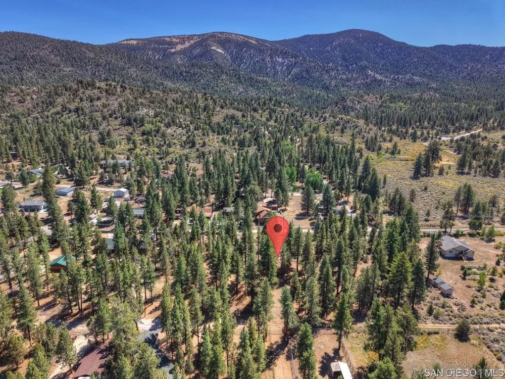2161 Glencove LN Big Bear, CA 92314