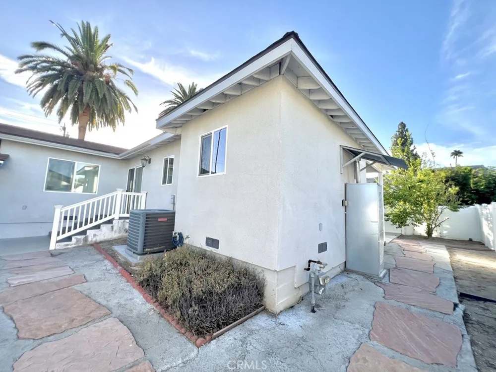 6628 Golden West Arcadia, CA 91007