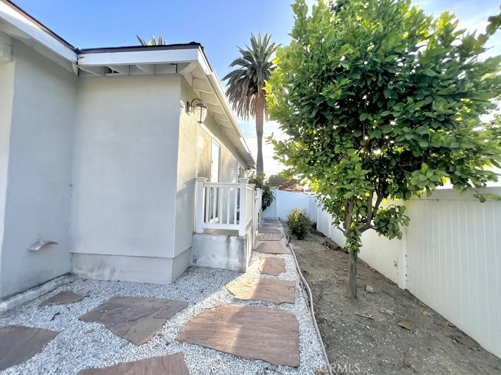 6628 Golden West Arcadia, CA 91007