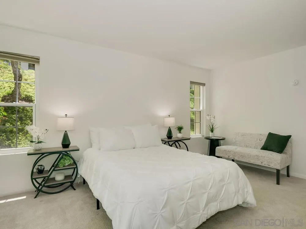 7301 CALLE DE FUENTES Carlsbad, CA 92009