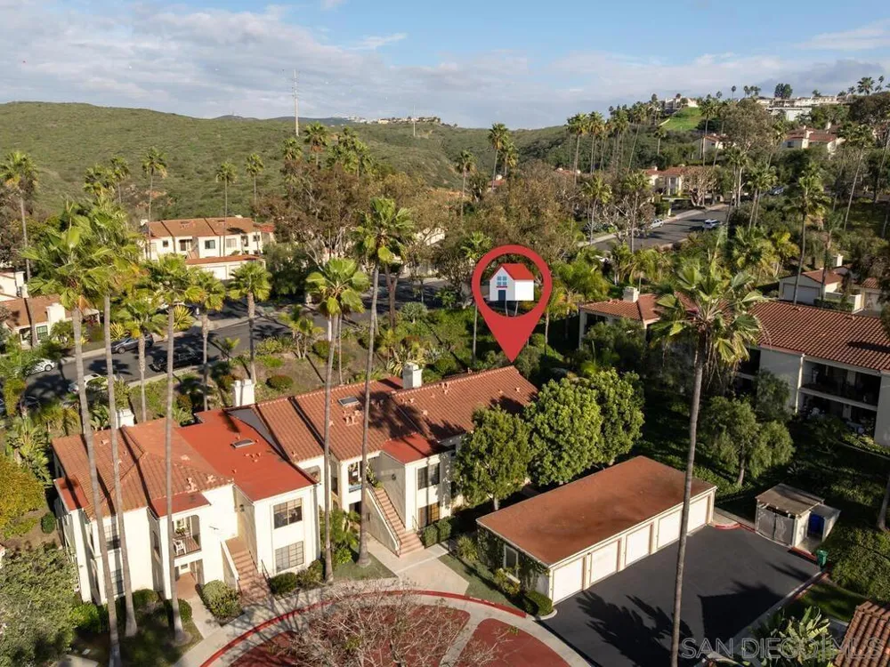 7301 CALLE DE FUENTES Carlsbad, CA 92009