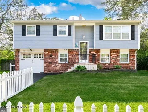 312 Iriquois Trail