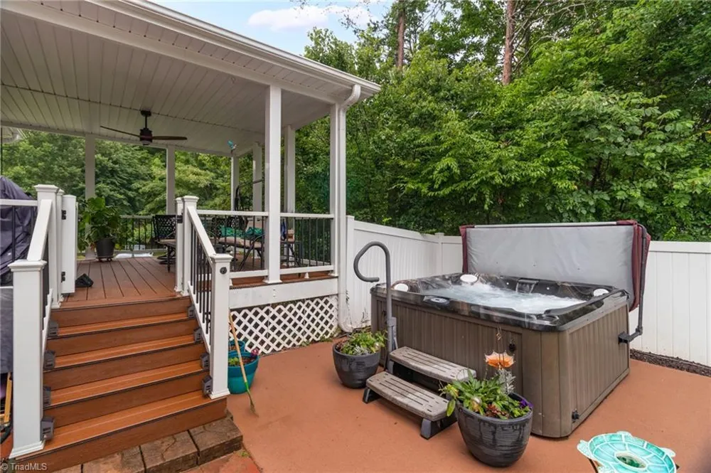 111 Tree Top Lane Stokesdale, NC 27357