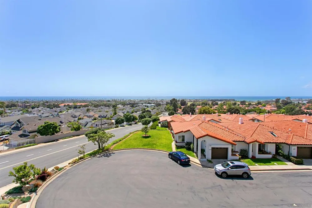 6783 Heath Ct Carlsbad, CA 92011