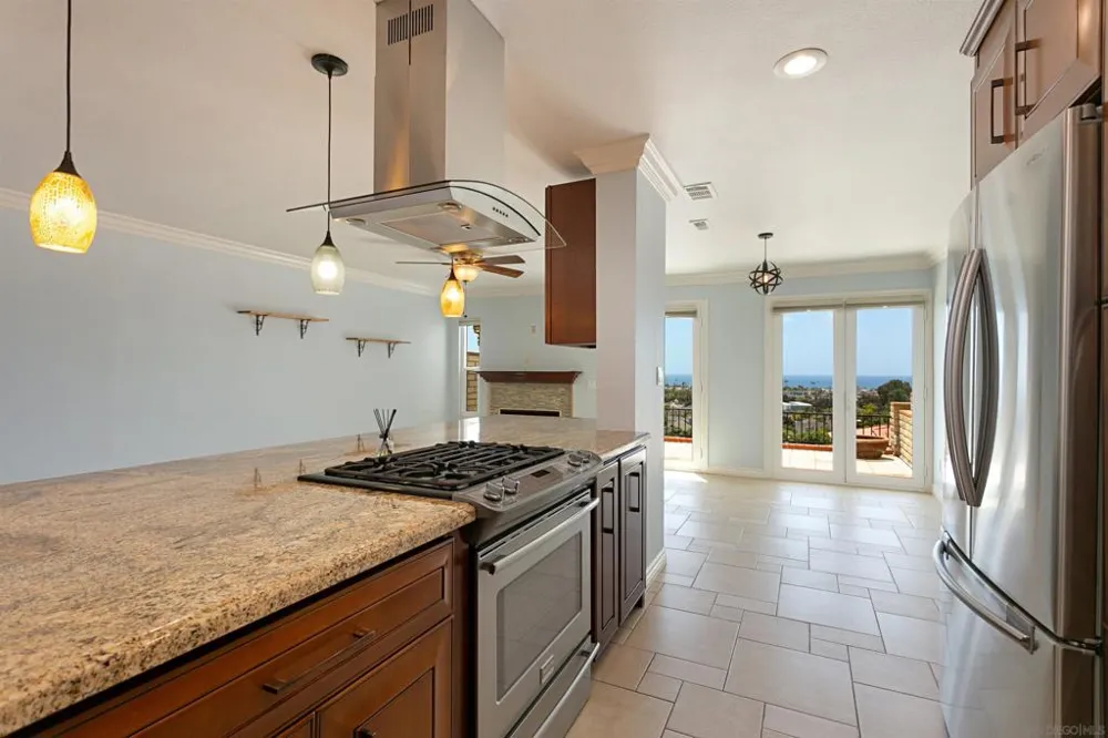 6783 Heath Ct Carlsbad, CA 92011