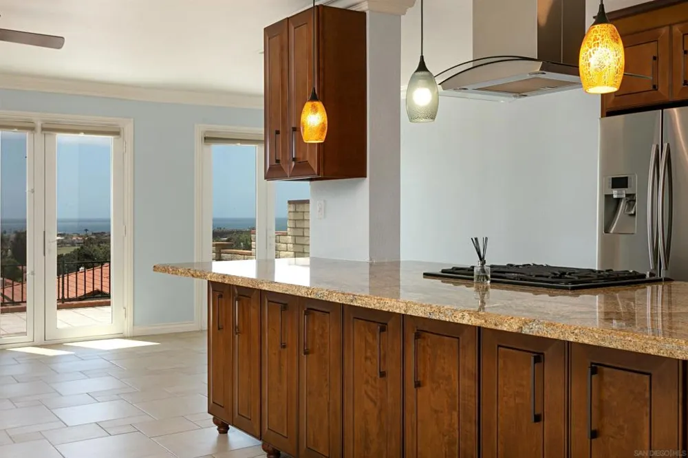 6783 Heath Ct Carlsbad, CA 92011