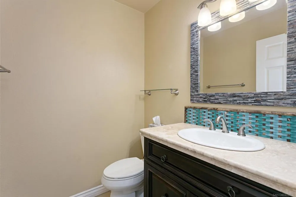 6783 Heath Ct Carlsbad, CA 92011
