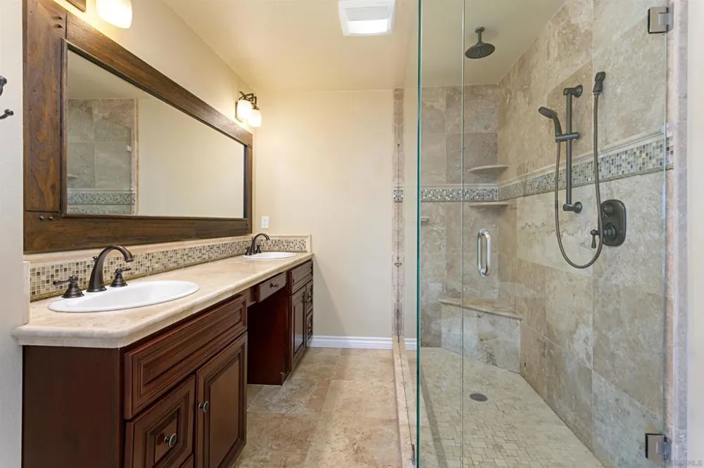6783 Heath Ct Carlsbad, CA 92011