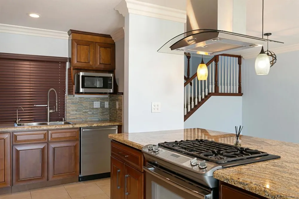 6783 Heath Ct Carlsbad, CA 92011