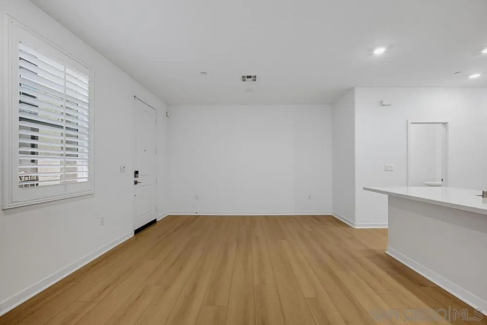 4239 S Gasly Paseo Ontario, CA 91762