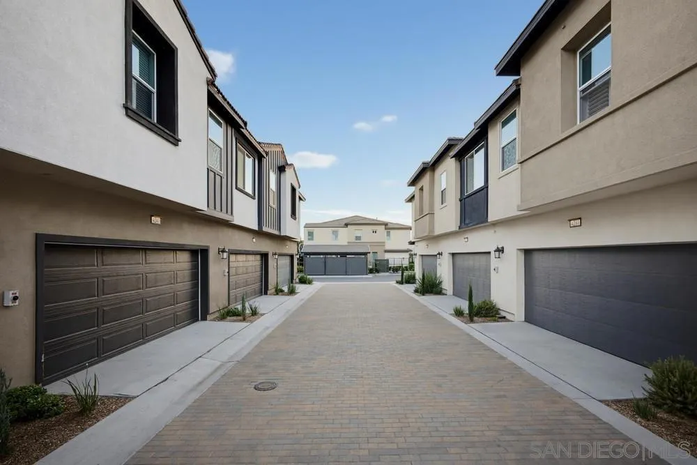 4239 S Gasly Paseo Ontario, CA 91762