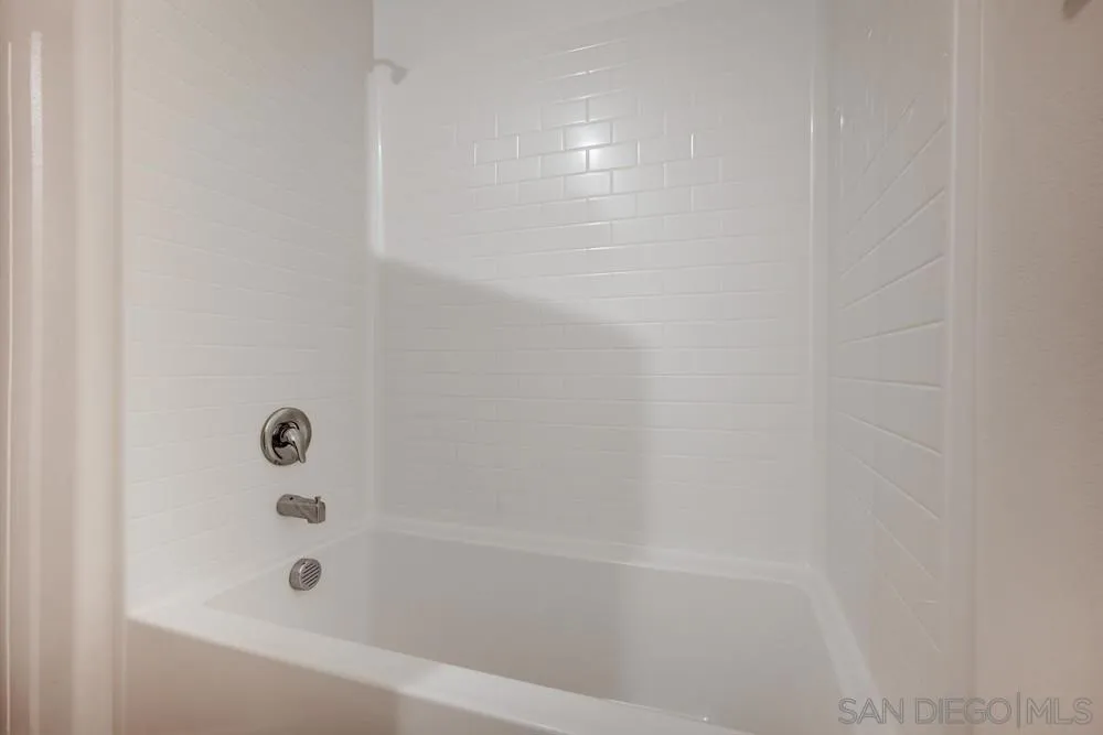 4239 S Gasly Paseo Ontario, CA 91762