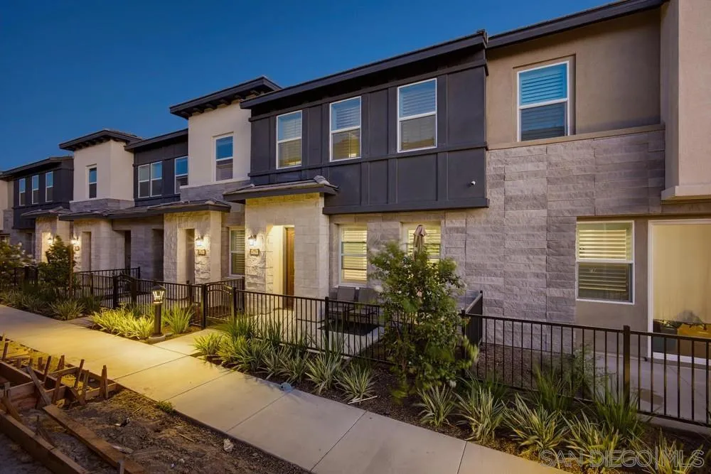 4239 S Gasly Paseo Ontario, CA 91762