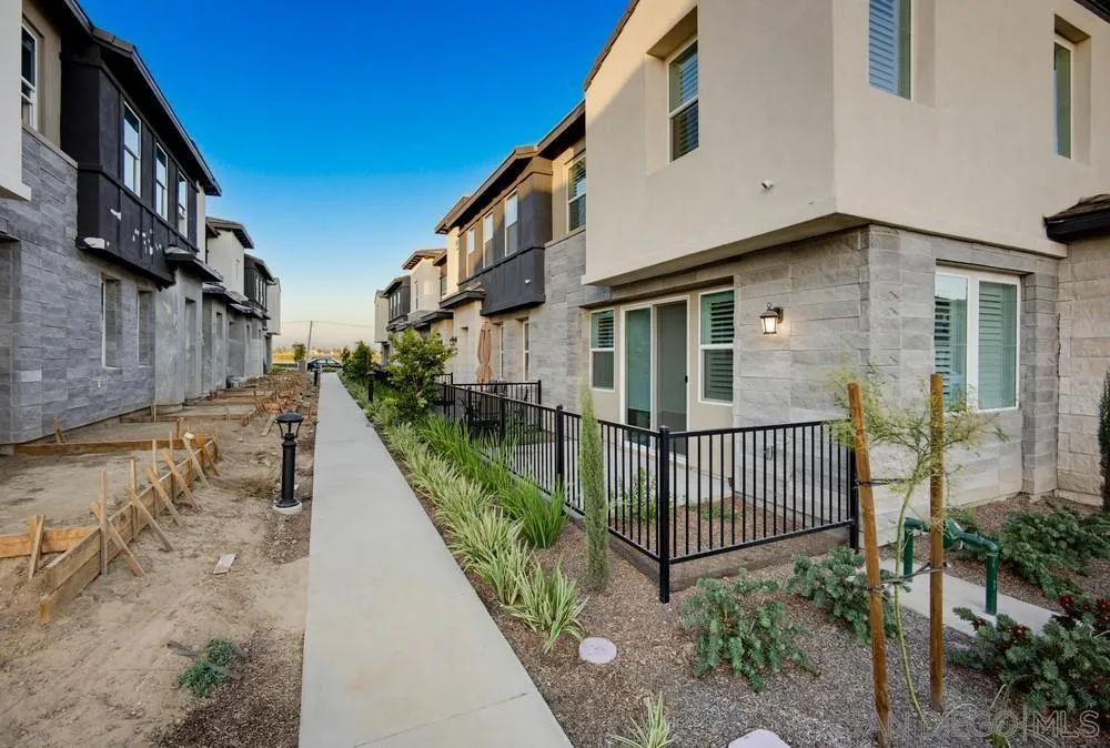 4239 S Gasly Paseo Ontario, CA 91762