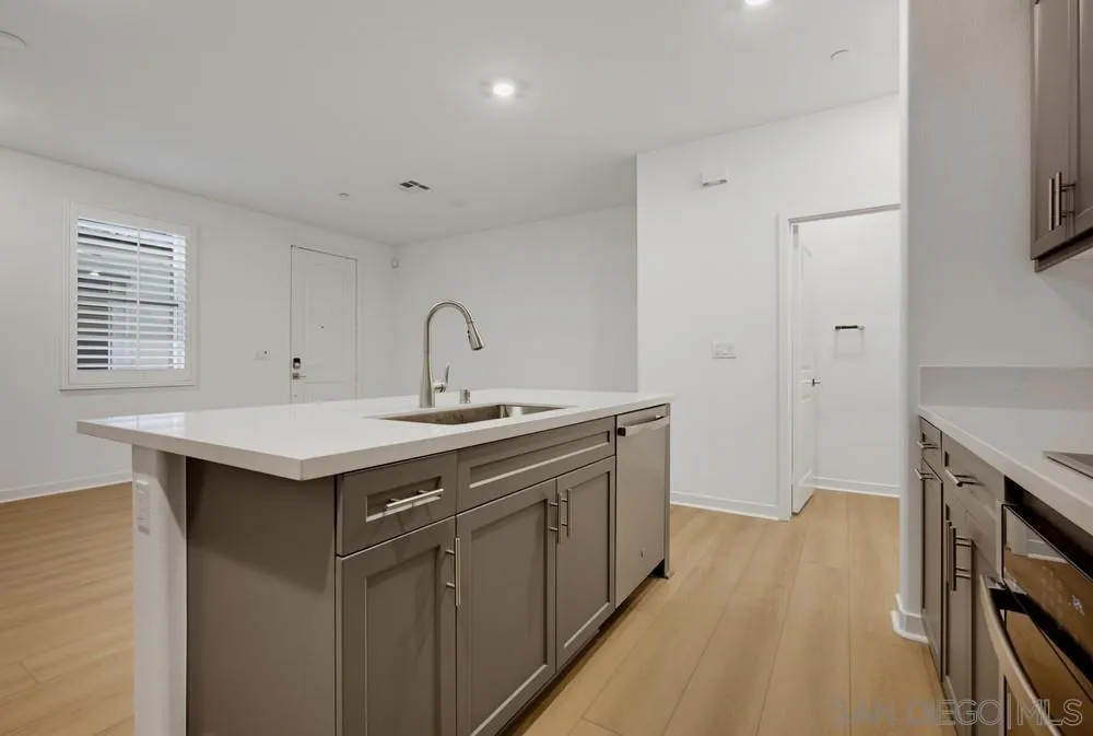 4239 S Gasly Paseo Ontario, CA 91762