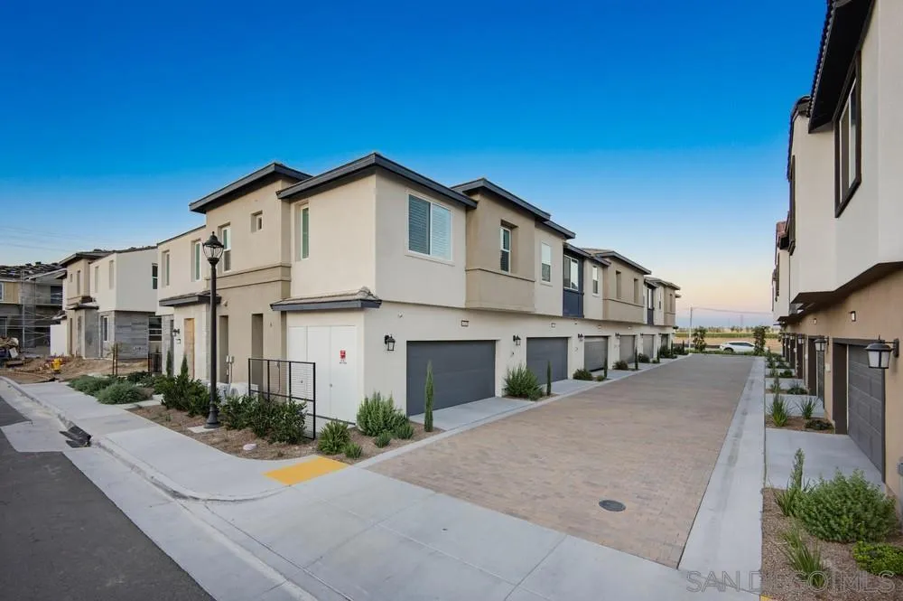 4239 S Gasly Paseo Ontario, CA 91762