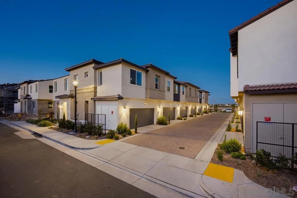 4239 S Gasly Paseo Ontario, CA 91762