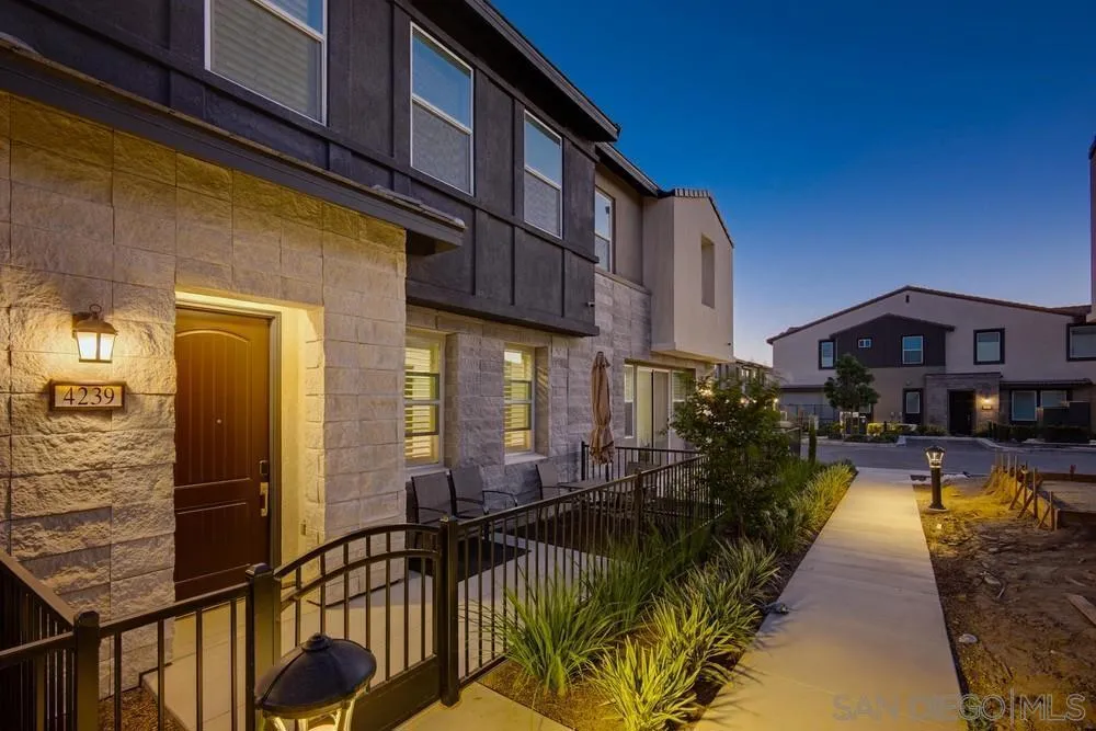 4239 S Gasly Paseo Ontario, CA 91762