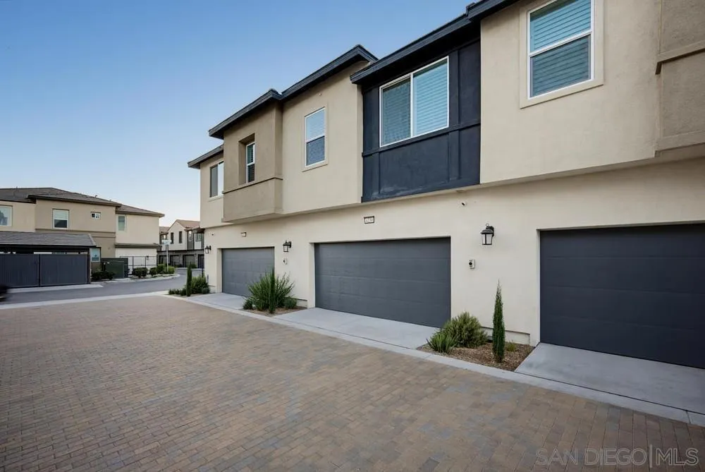 4239 S Gasly Paseo Ontario, CA 91762