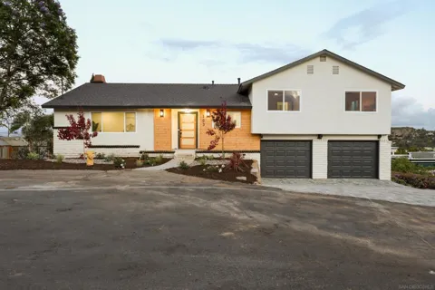 103 Howell Heights