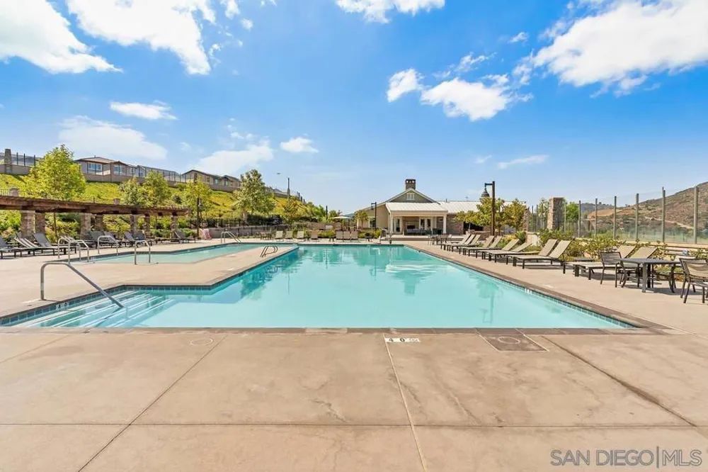 35309 Kinsky Way Fallbrook, CA 92028