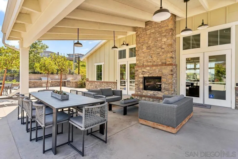 35309 Kinsky Way Fallbrook, CA 92028