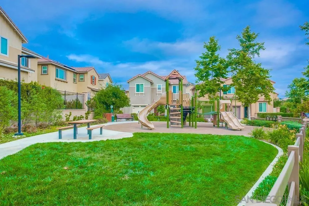 35309 Kinsky Way Fallbrook, CA 92028