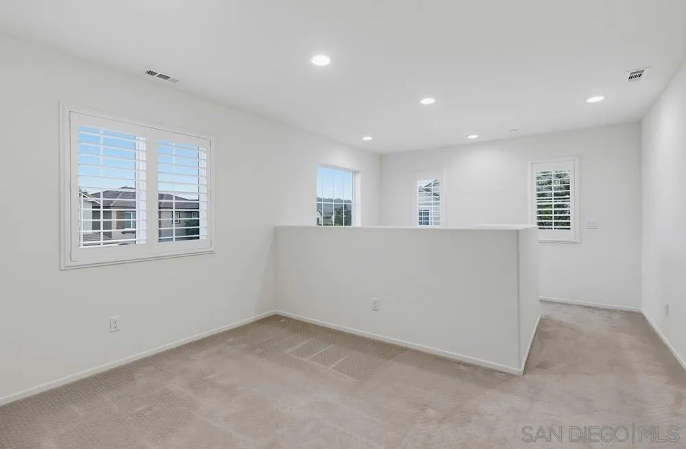 35309 Kinsky Way Fallbrook, CA 92028