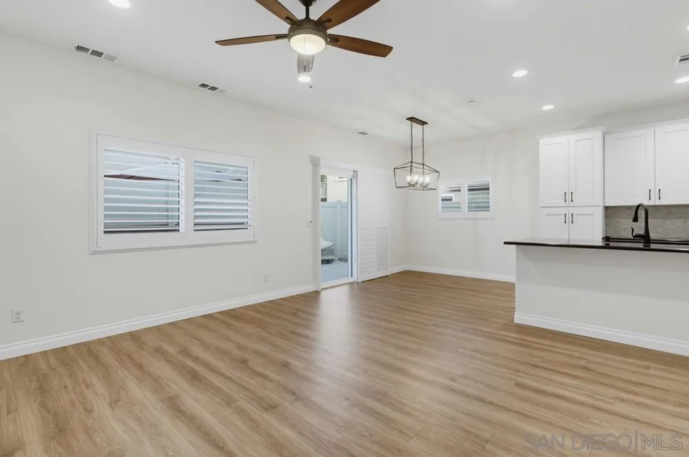35309 Kinsky Way Fallbrook, CA 92028