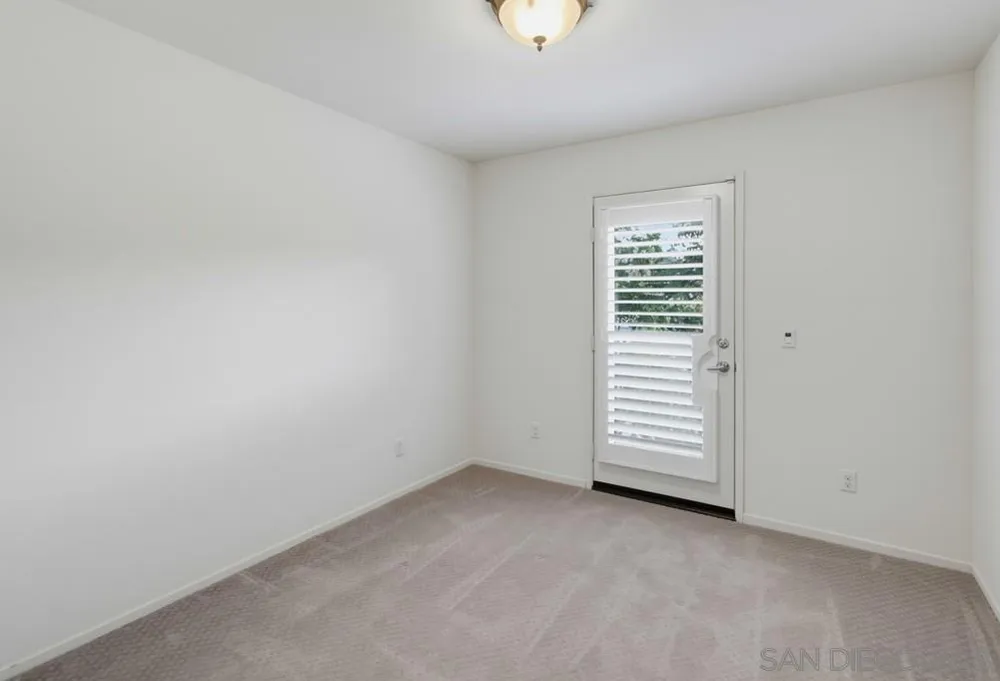 35309 Kinsky Way Fallbrook, CA 92028