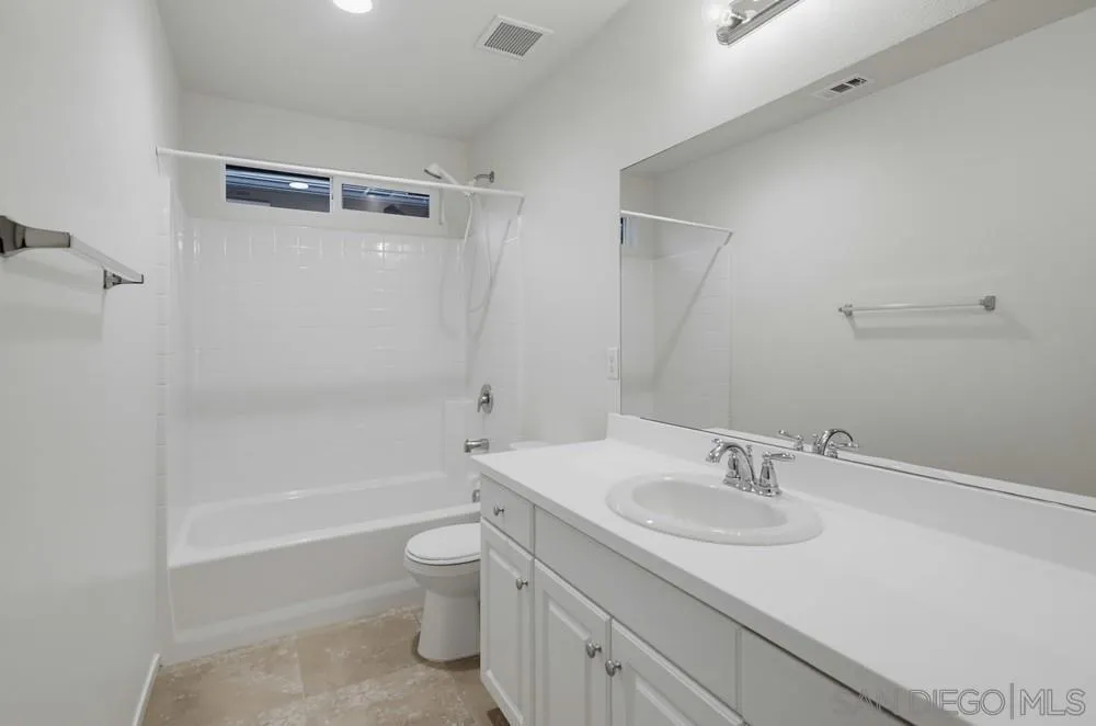 35309 Kinsky Way Fallbrook, CA 92028