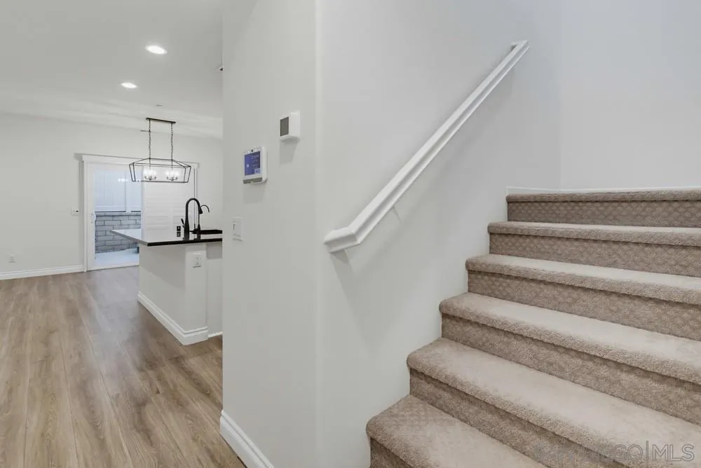 35309 Kinsky Way Fallbrook, CA 92028
